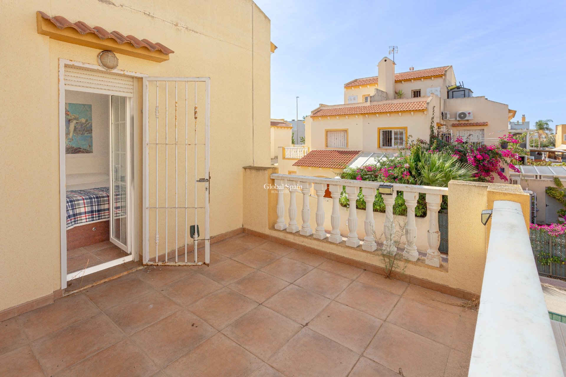 Resale - VILLA -
PILAR DE LA HORADADA - Costa Blanca