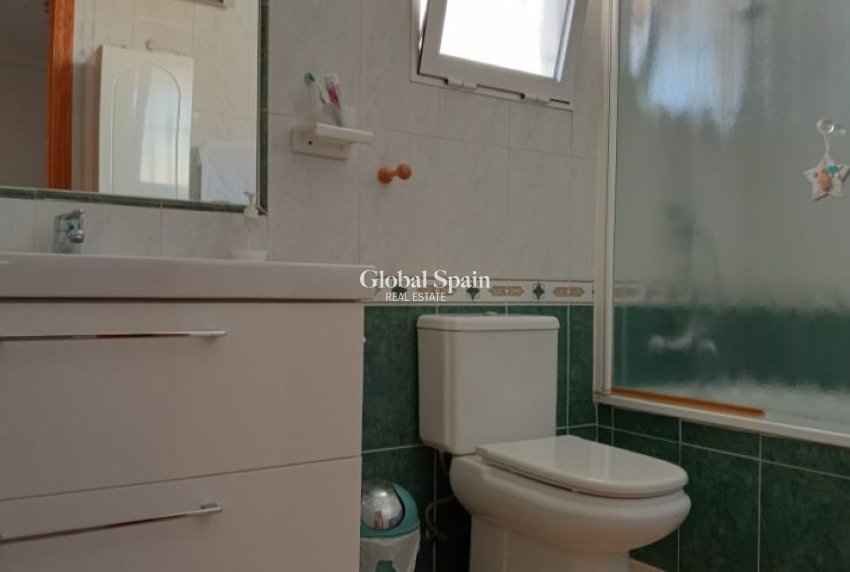 Resale - VILLA -
PILAR DE LA HORADADA - Costa Blanca