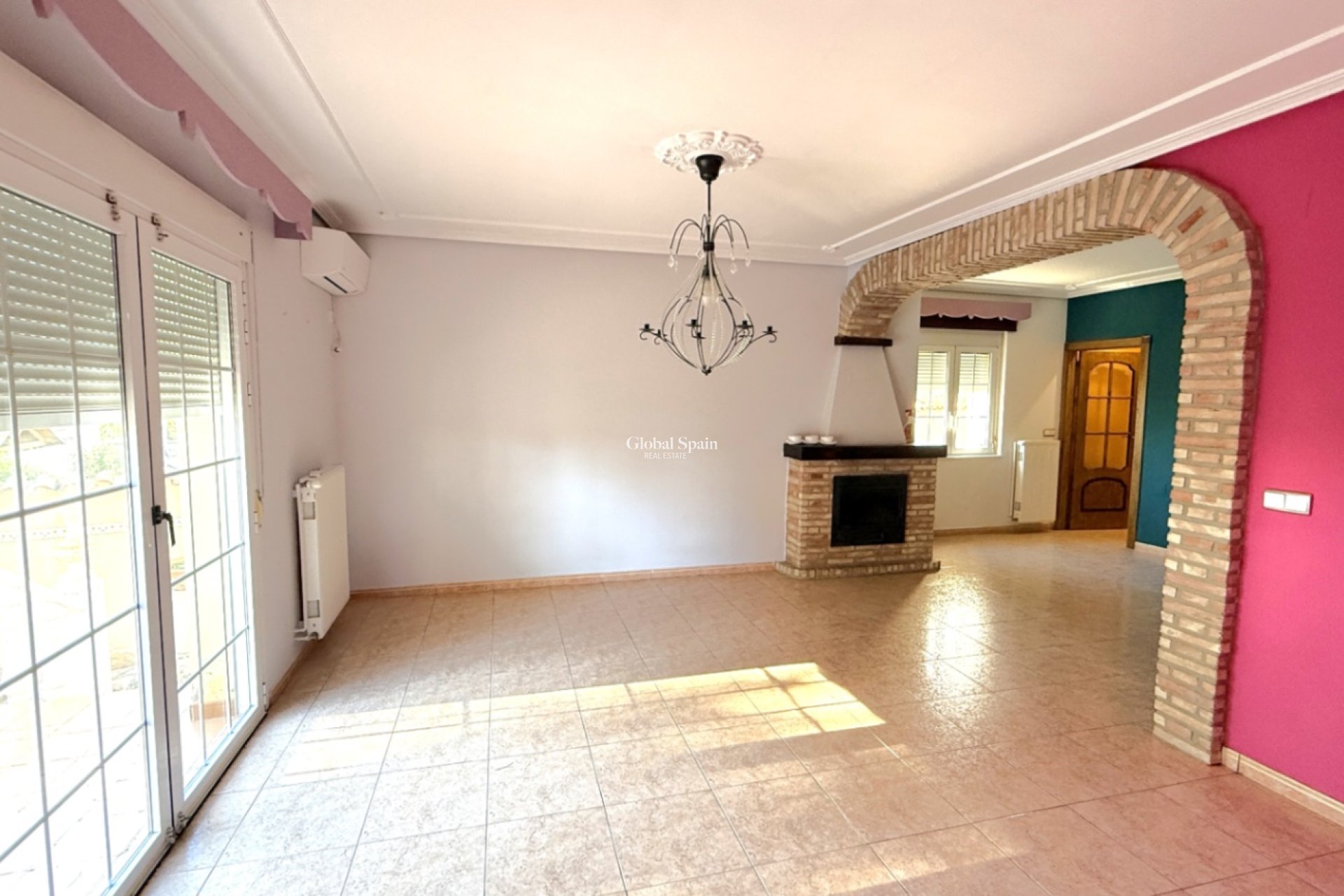 Resale - VILLA -
PILAR DE LA HORADADA - Costa Blanca