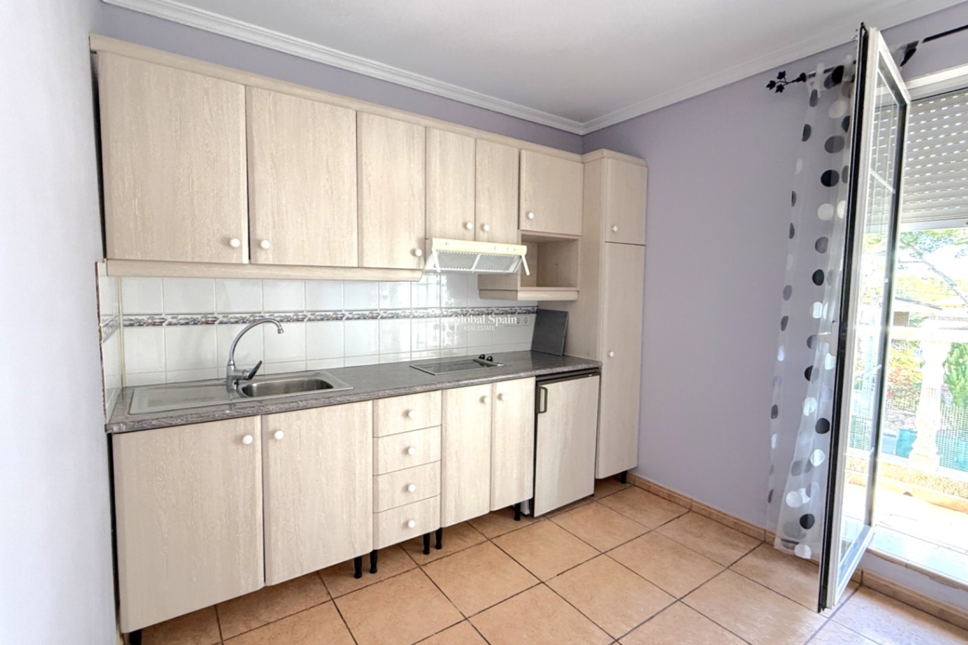 Resale - VILLA -
PILAR DE LA HORADADA - Costa Blanca