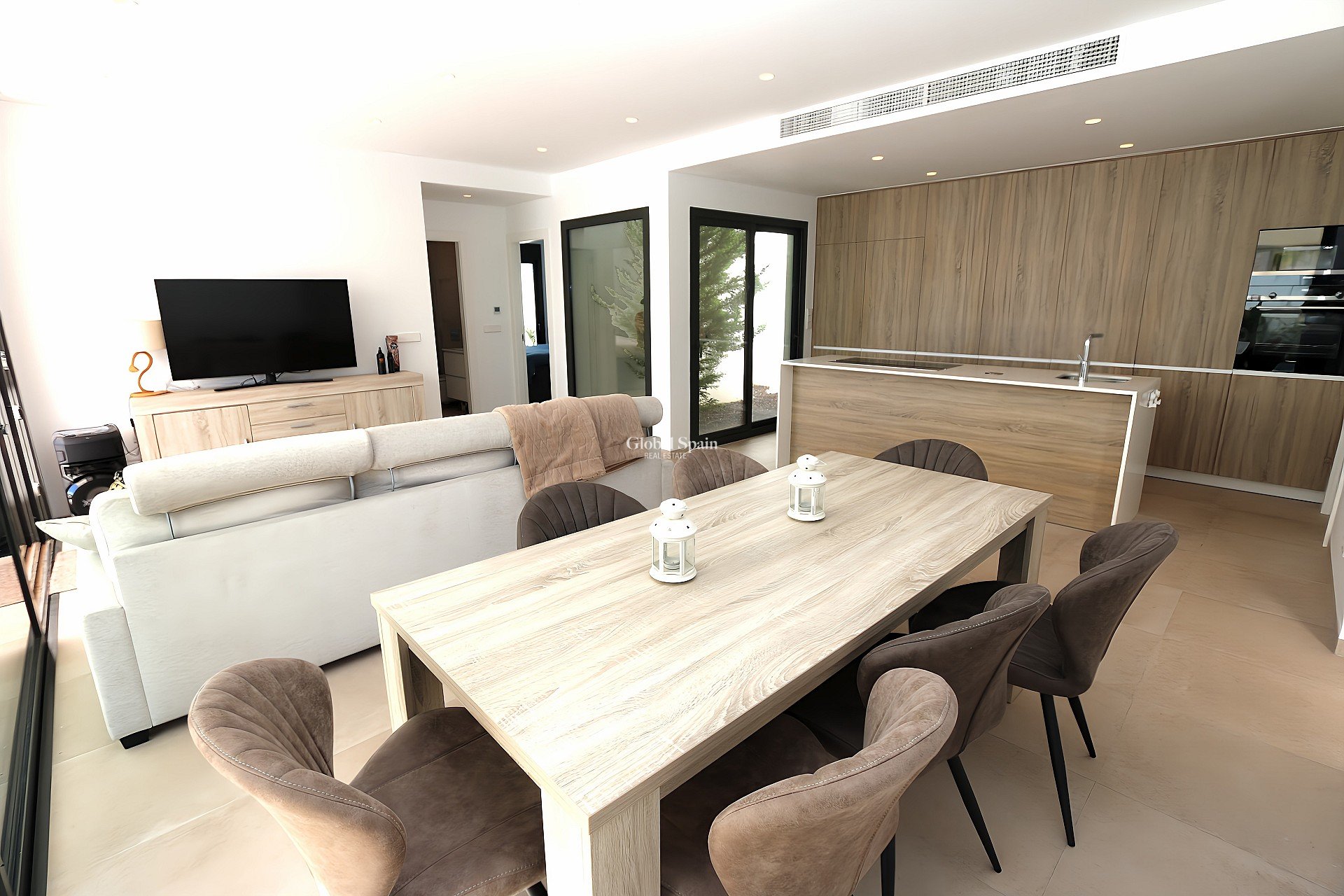 Resale - VILLA -
PILAR DE LA HORADADA - Costa Blanca