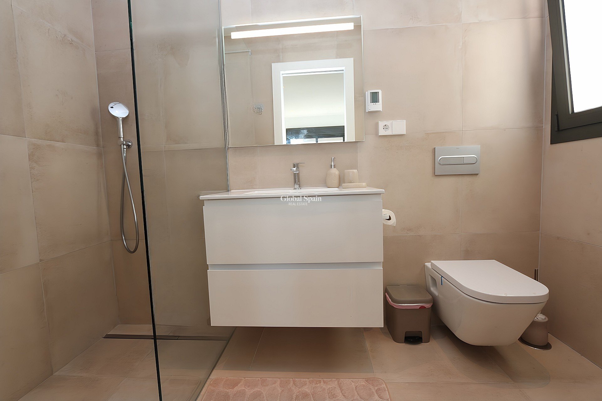 Resale - VILLA -
PILAR DE LA HORADADA - Costa Blanca