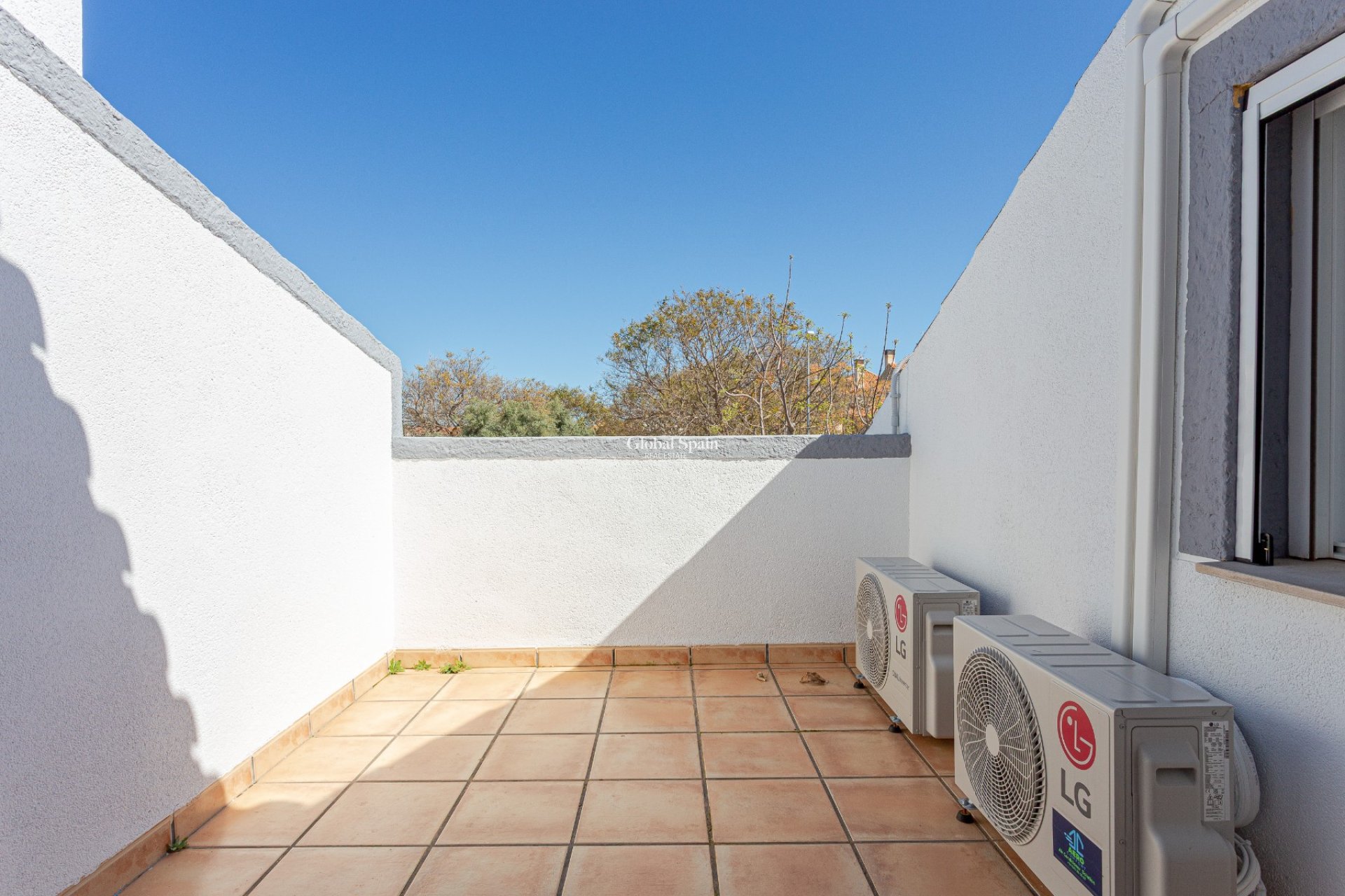 Resale - VILLA -
PILAR DE LA HORADADA - Costa Blanca