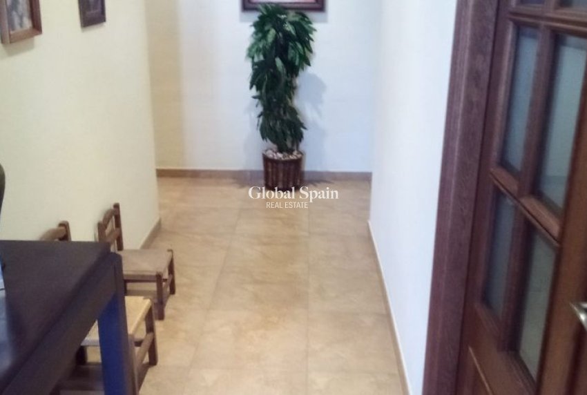 Resale - VILLA -
PILAR DE LA HORADADA - Costa Blanca