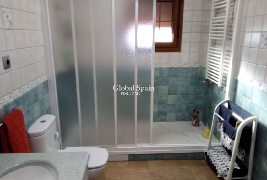 Resale - VILLA -
PILAR DE LA HORADADA - Costa Blanca
