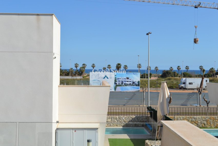 Resale - VILLA -
PILAR DE LA HORADADA - Las Higuericas