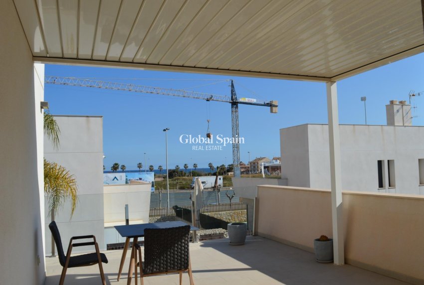 Resale - VILLA -
PILAR DE LA HORADADA - Las Higuericas