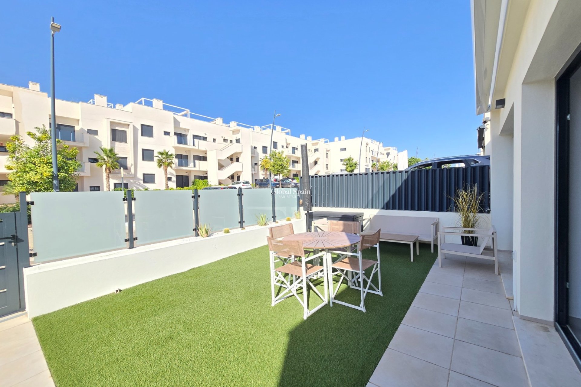 Resale - Villa -
PILAR DE LA HORADADA - Lo Romero Golf