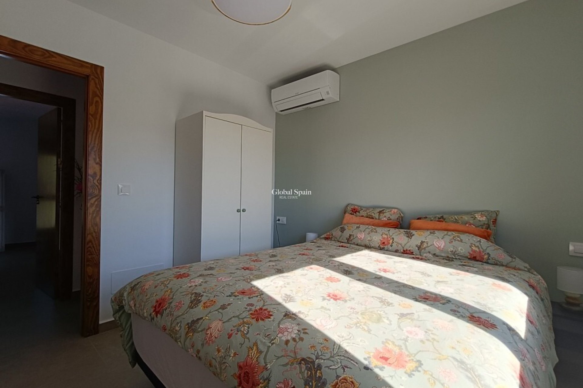 Resale - VILLA -
PILAR DE LA HORADADA - Pinar de Campoverde
