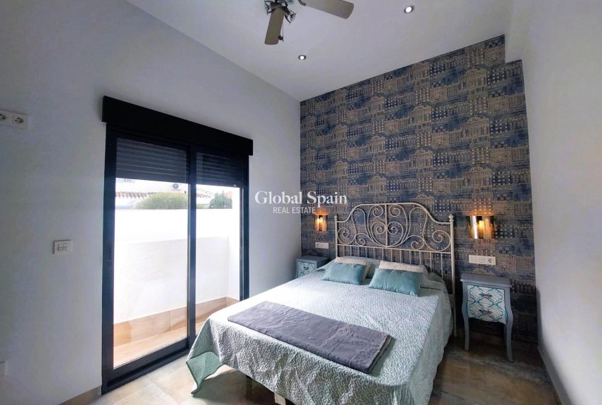 Resale - VILLA -
PILAR DE LA HORADADA - Torre de la Horadada