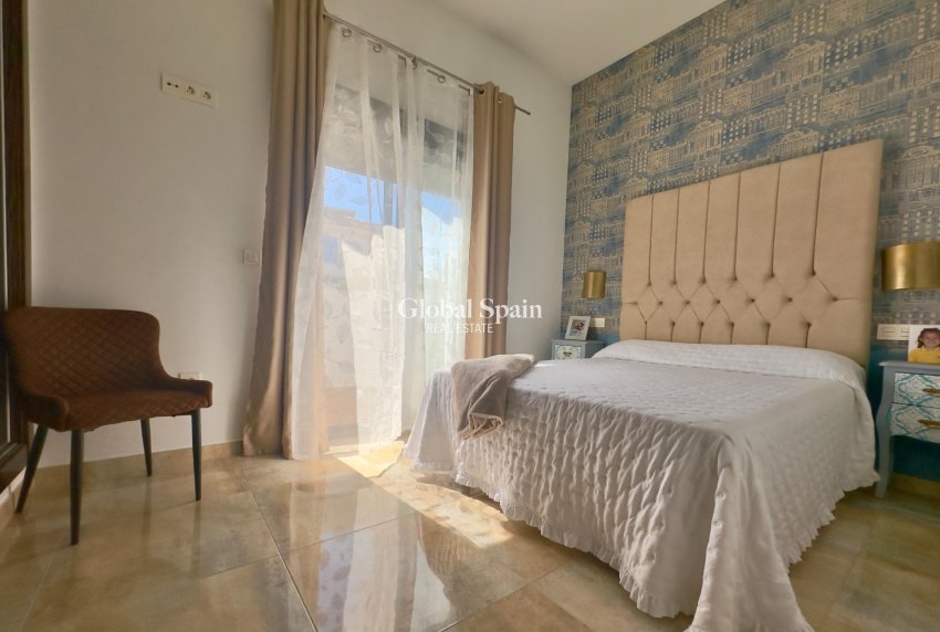 Resale - VILLA -
PILAR DE LA HORADADA - Torre de la Horadada