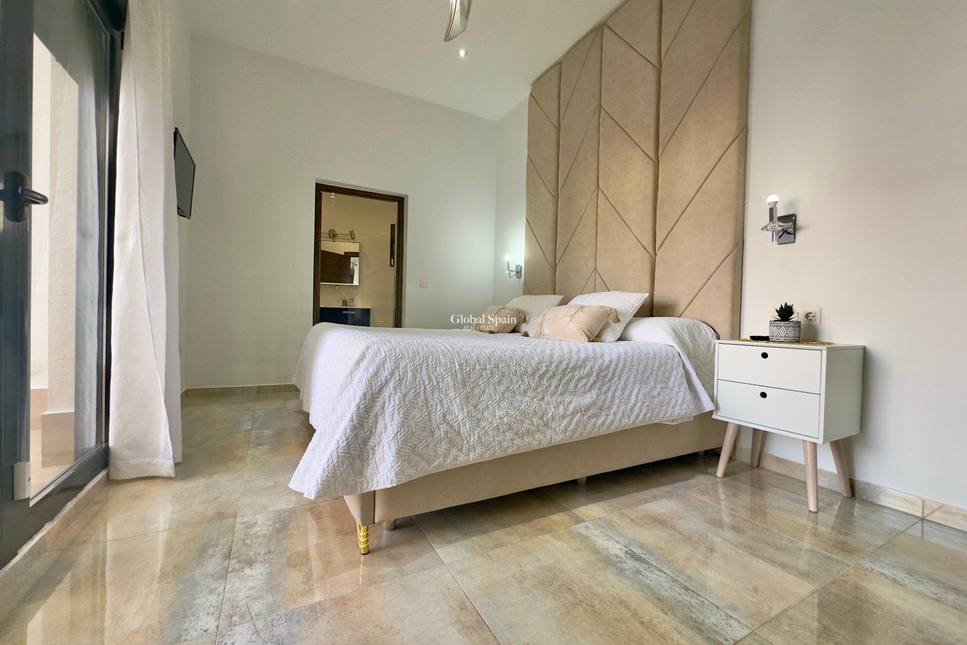 Resale - VILLA -
PILAR DE LA HORADADA - Torre de la Horadada