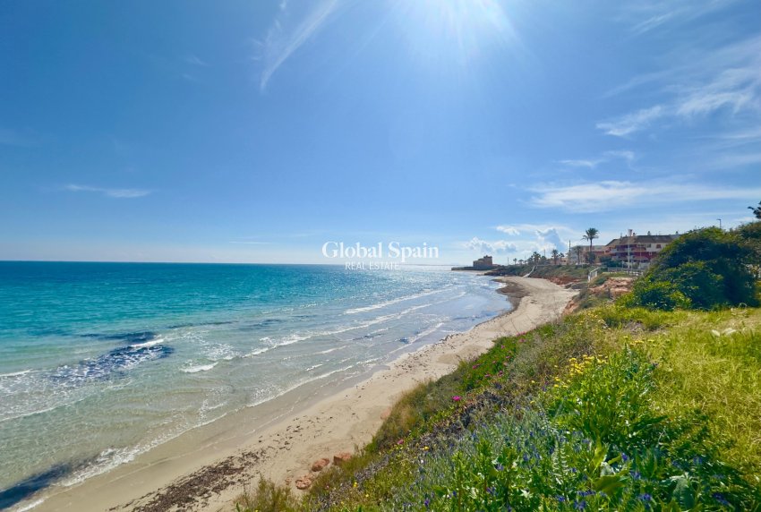 Resale - VILLA -
PILAR DE LA HORADADA - Torre de la Horadada