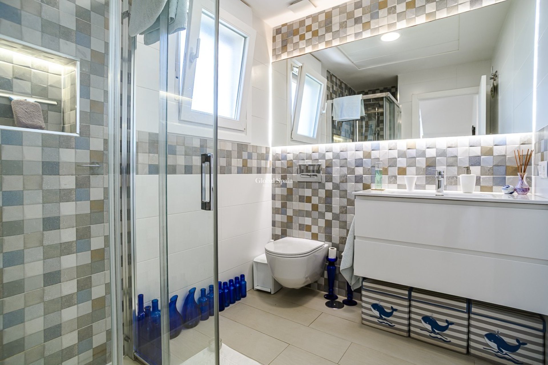 Resale - VILLA -
PILAR DE LA HORADADA