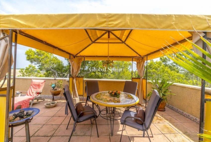 Resale - VILLA -
PINAR DE CAMPOVERDE - Inland