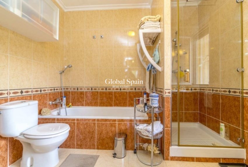 Resale - VILLA -
PINAR DE CAMPOVERDE - Inland