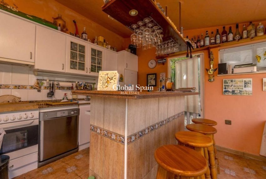 Resale - VILLA -
PINAR DE CAMPOVERDE - Inland