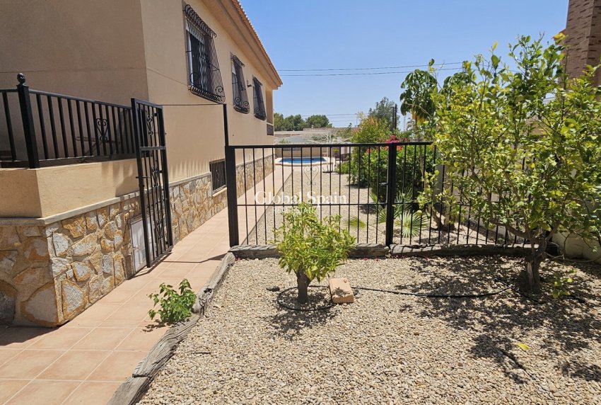 Resale - VILLA -
PINAR DE CAMPOVERDE - Inland