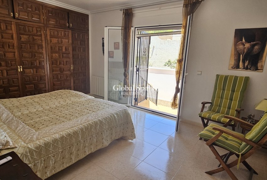 Resale - VILLA -
PINAR DE CAMPOVERDE - Inland