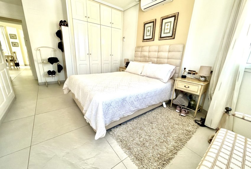 Resale - VILLA -
PINAR DE CAMPOVERDE - Inland