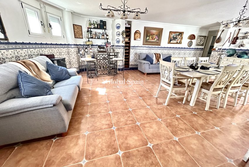 Resale - VILLA -
PINAR DE CAMPOVERDE - Inland