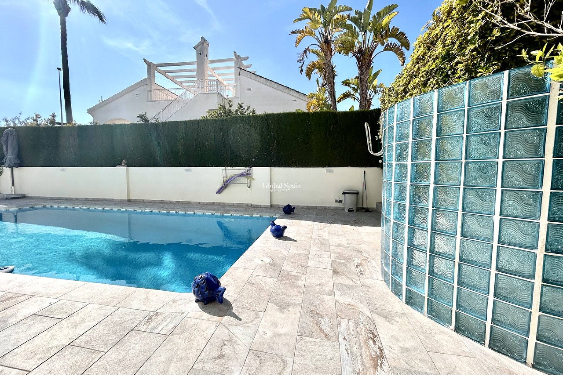 Resale - VILLA -
PINAR DE CAMPOVERDE - Inland