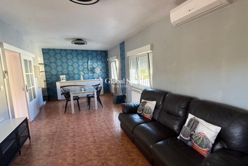 Resale - VILLA -
PINAR DE CAMPOVERDE - Inland