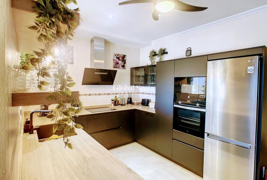 Resale - VILLA -
PINAR DE CAMPOVERDE - Inland