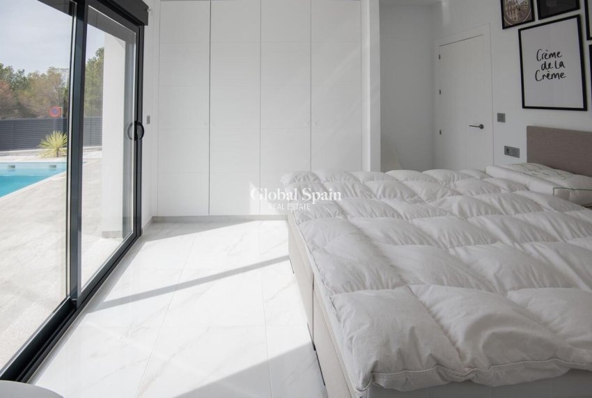 Resale - VILLA -
PINAR DE CAMPOVERDE - LOS ROMEROS