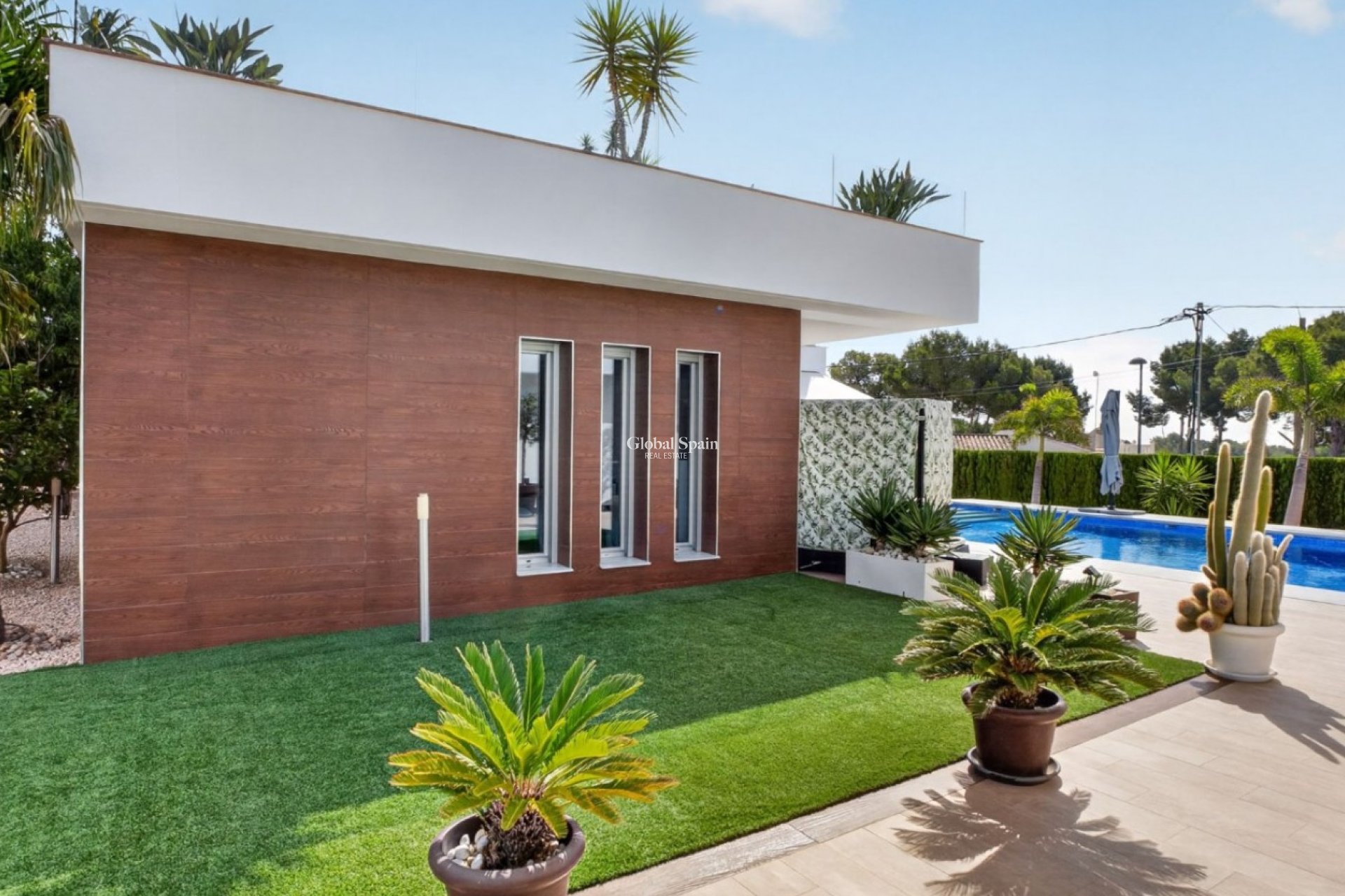 Resale - VILLA -
Pinar de Campoverde