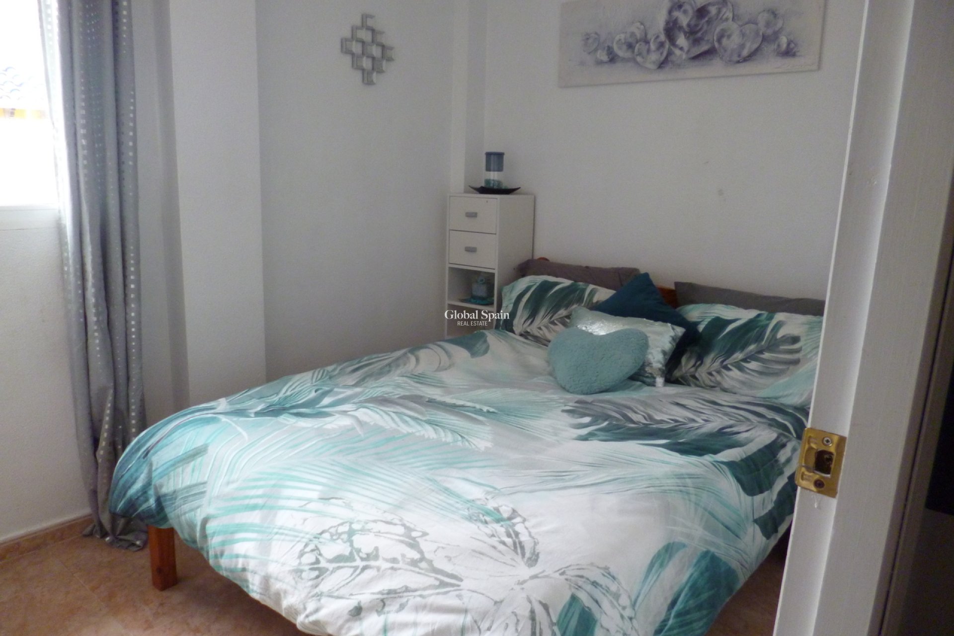 Resale - VILLA -
PLAYA FLAMENCA - Costa Blanca