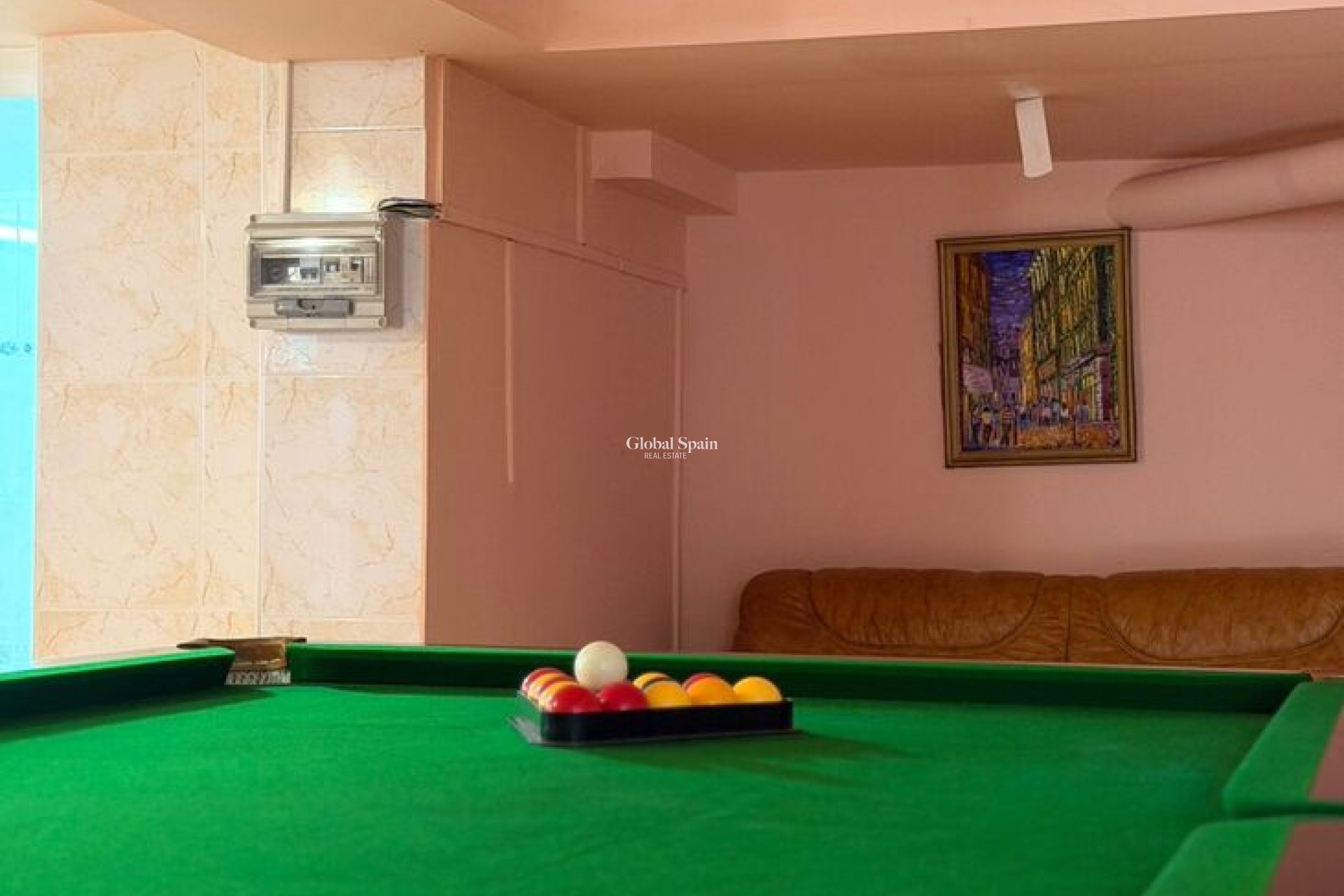 Resale - VILLA -
PLAYA FLAMENCA - Costa Blanca