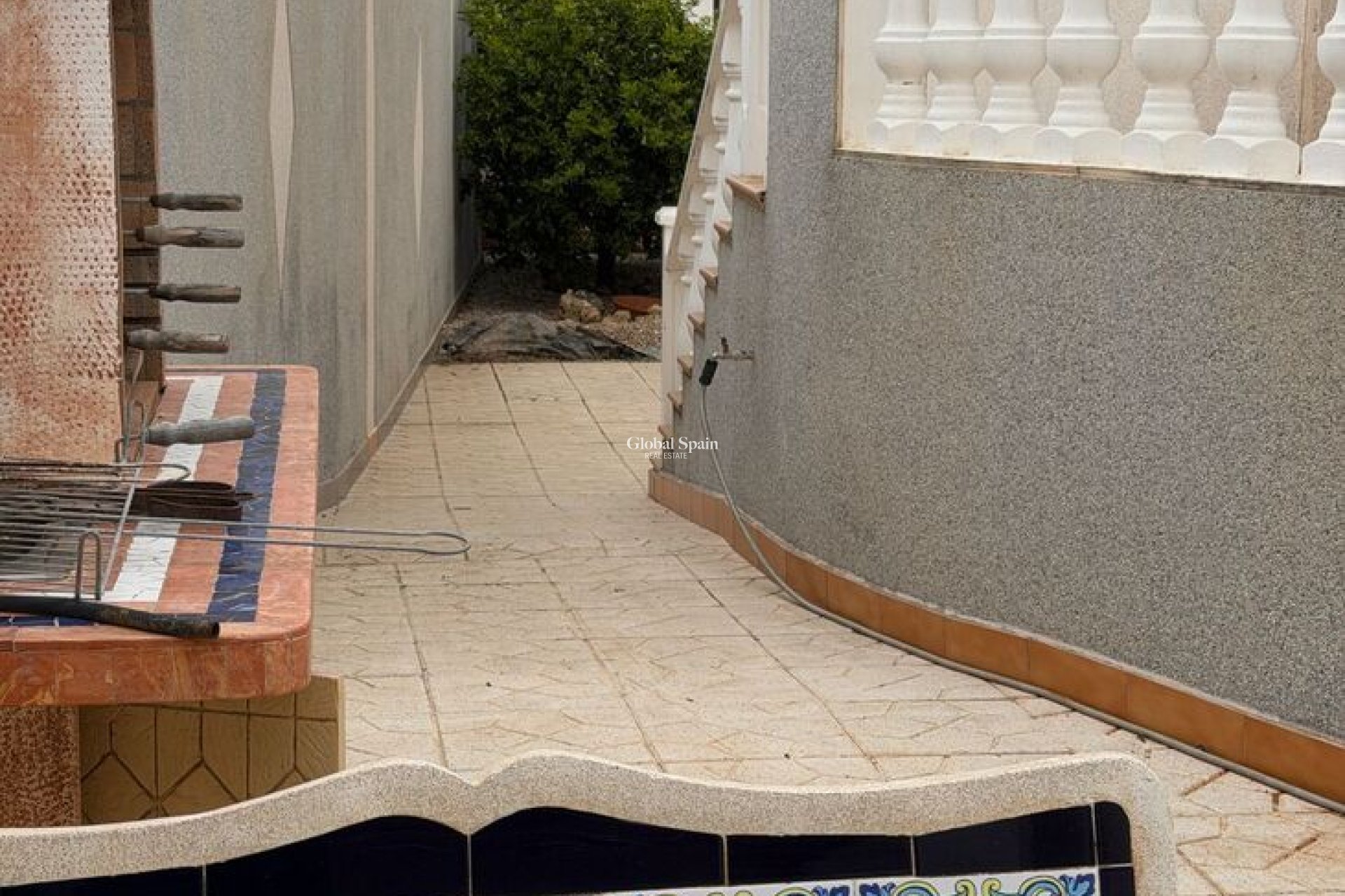 Resale - VILLA -
PLAYA FLAMENCA - Costa Blanca