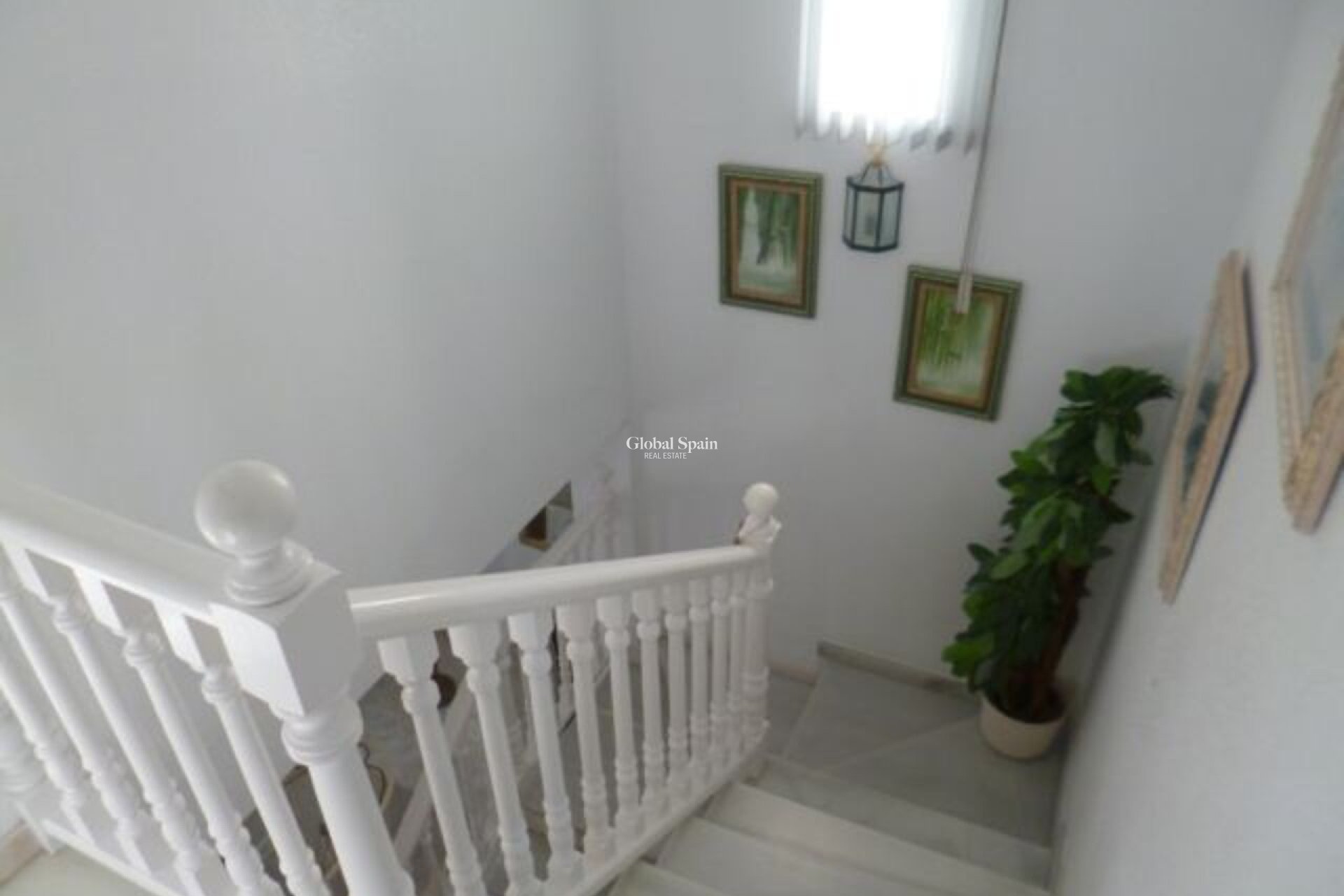 Resale - VILLA -
PLAYA FLAMENCA - Costa Blanca