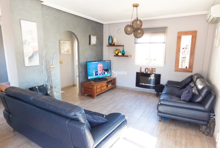 Resale - VILLA -
PLAYA FLAMENCA