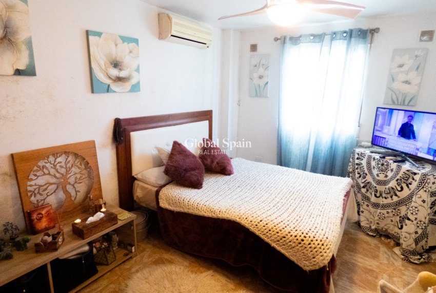 Resale - VILLA -
PLAYA FLAMENCA