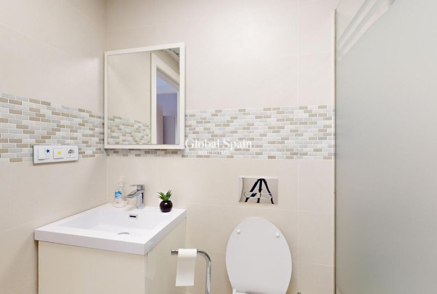 Resale - VILLA -
PLAYA HONDA - Costa Calida