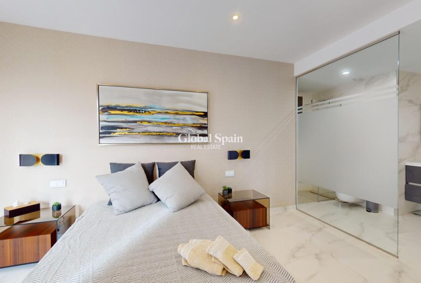 Resale - VILLA -
PLAYA HONDA - Costa Calida