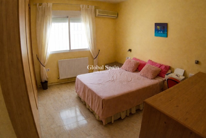 Resale - VILLA -
PLIEGO - Inland