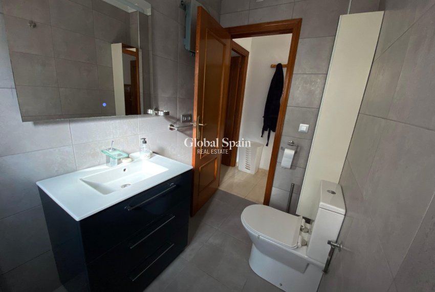 Resale - VILLA -
POLOP - Alberca