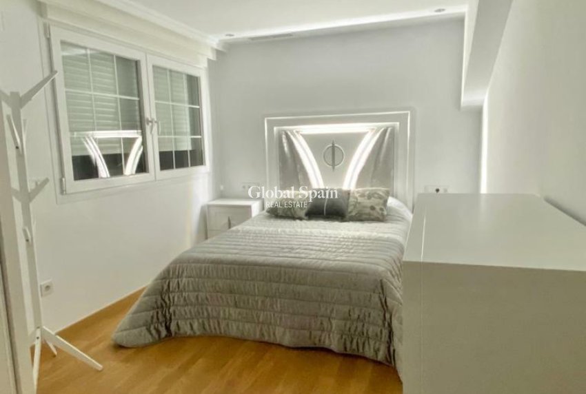 Resale - VILLA -
POLOP - Costa Blanca