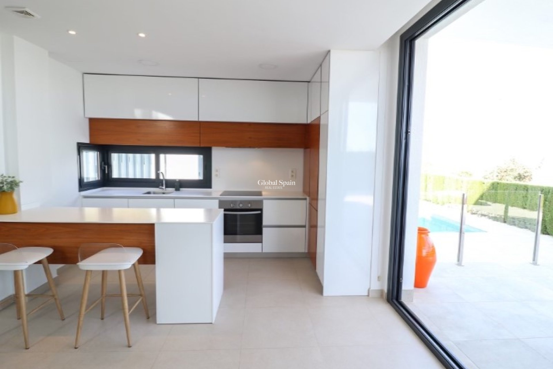 Resale - VILLA -
POLOP - Costa Blanca