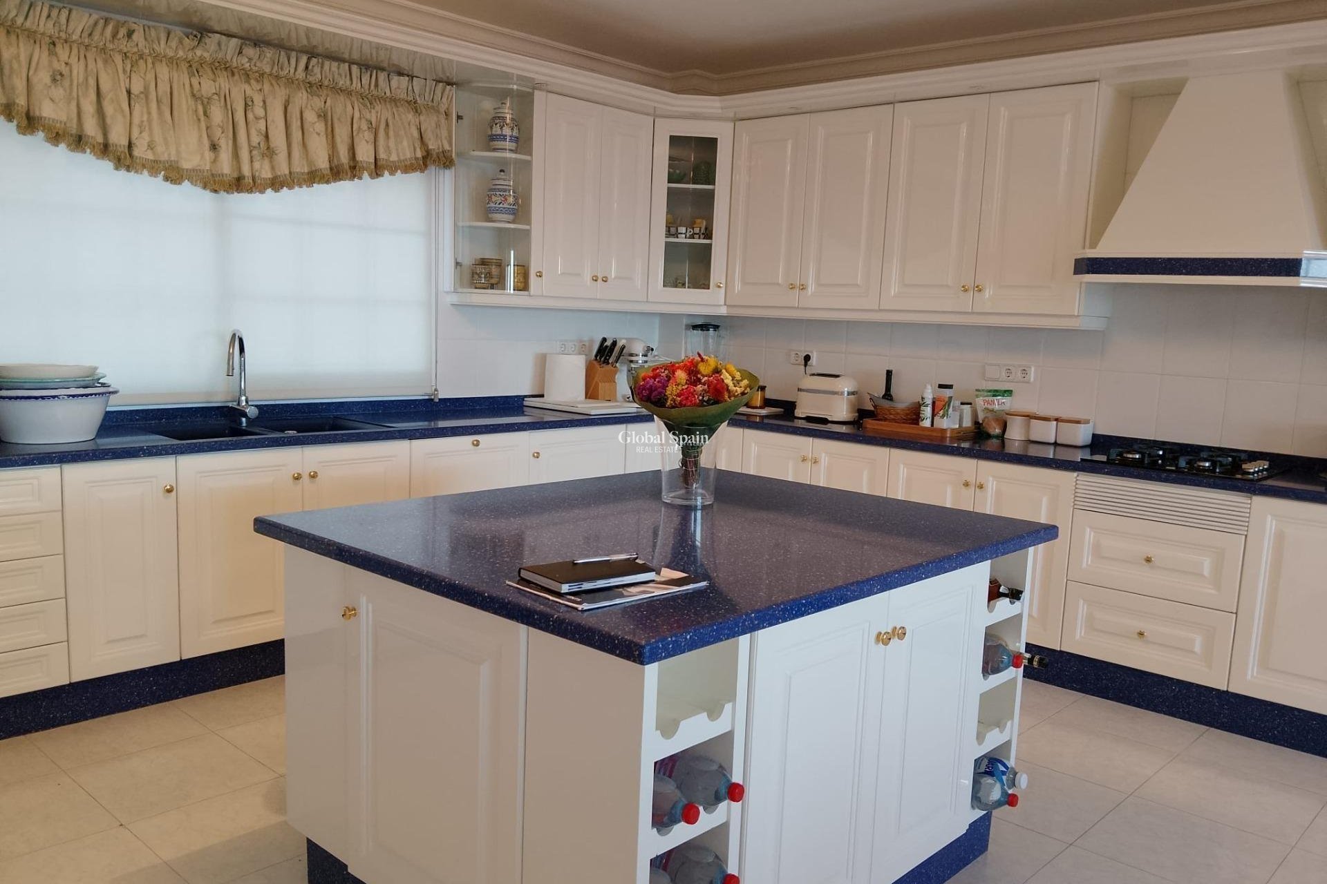 Resale - VILLA -
PUERTO DE MAZARRÓN - Bolnuevo