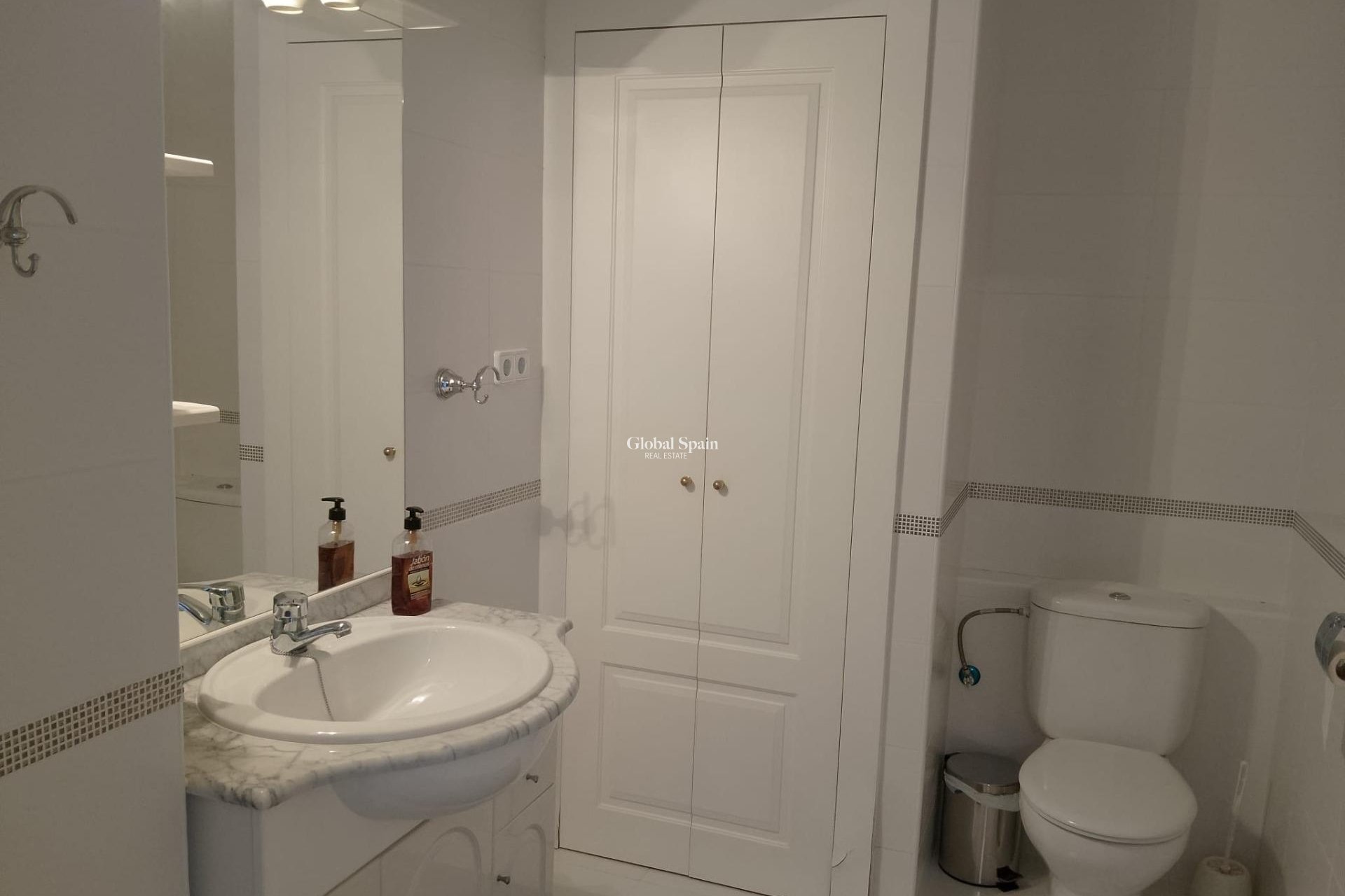 Resale - VILLA -
PUERTO DE MAZARRÓN - Bolnuevo