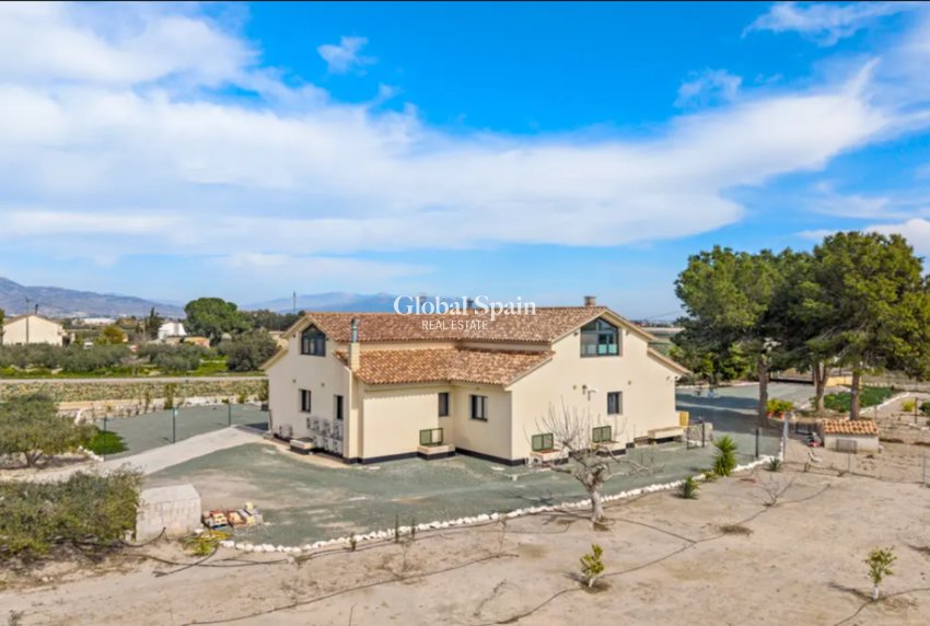 Resale - VILLA -
PUERTO LUMBRERAS - Esparragal de Puerto Lumbreras