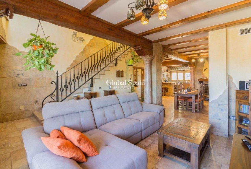 Resale - VILLA -
REDOVÁN - Comunidad Valenciana