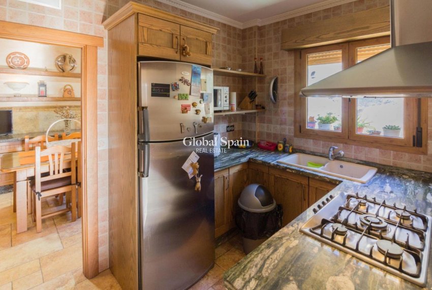 Resale - VILLA -
REDOVÁN - Comunidad Valenciana