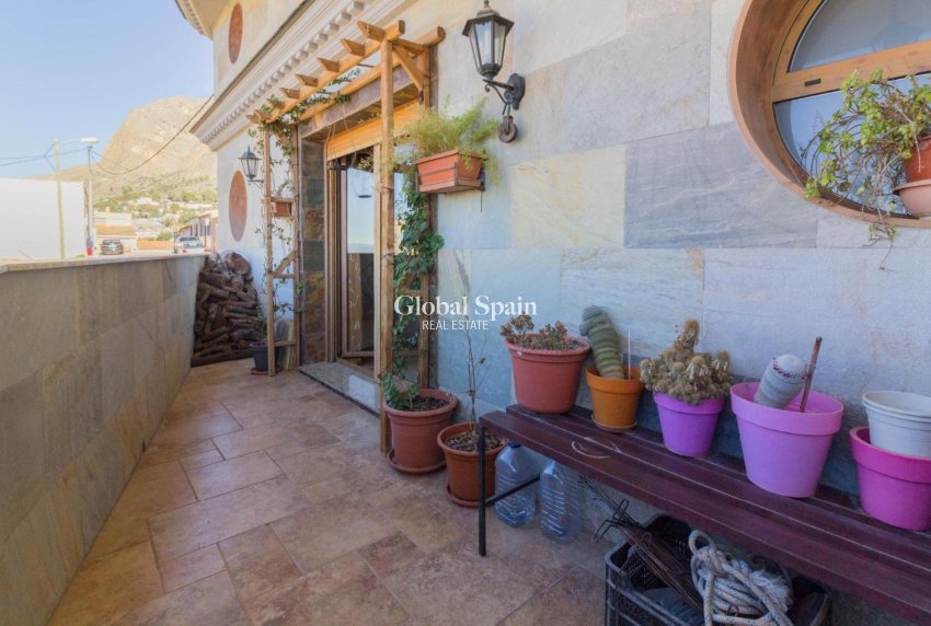 Resale - VILLA -
REDOVÁN - Comunidad Valenciana