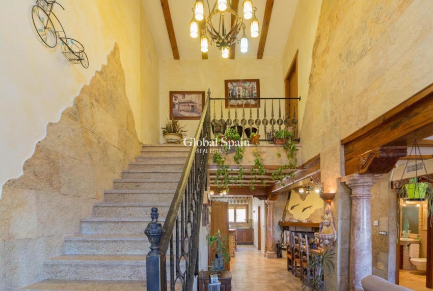 Resale - VILLA -
REDOVÁN - Comunidad Valenciana