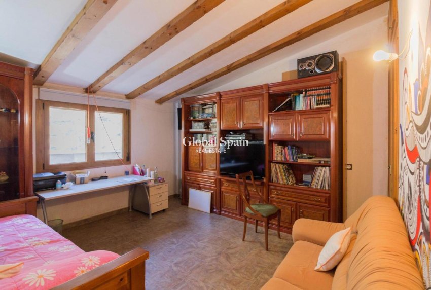 Resale - VILLA -
REDOVÁN - Comunidad Valenciana